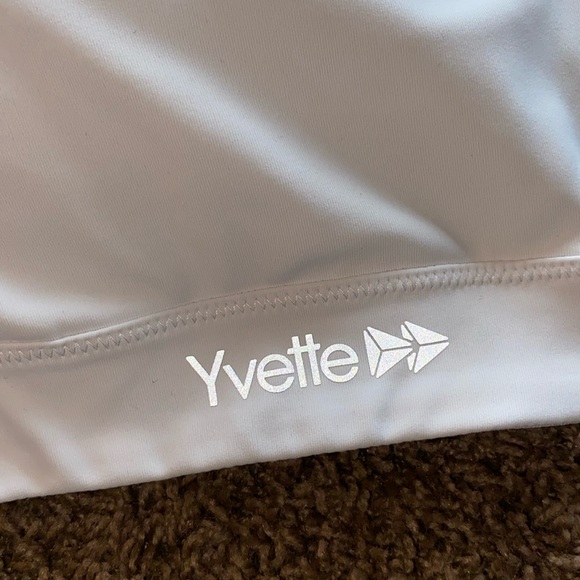 Yvette Power Crossback Sports Bra - Picture 2 of 11